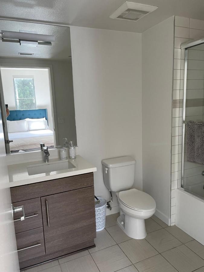 Las Palmas - Modern, Stylish, Spacious, Secure & Tranquil Condo With 2 Master Suite Bedrooms - Wlk To Sm Pier Los Angeles Dış mekan fotoğraf
